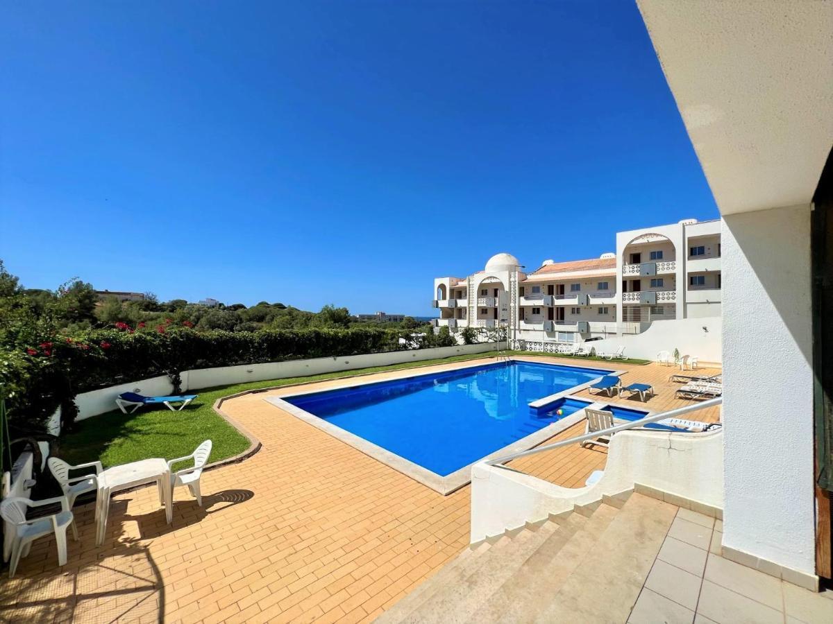 Classic With Pool By Homing Albufeira