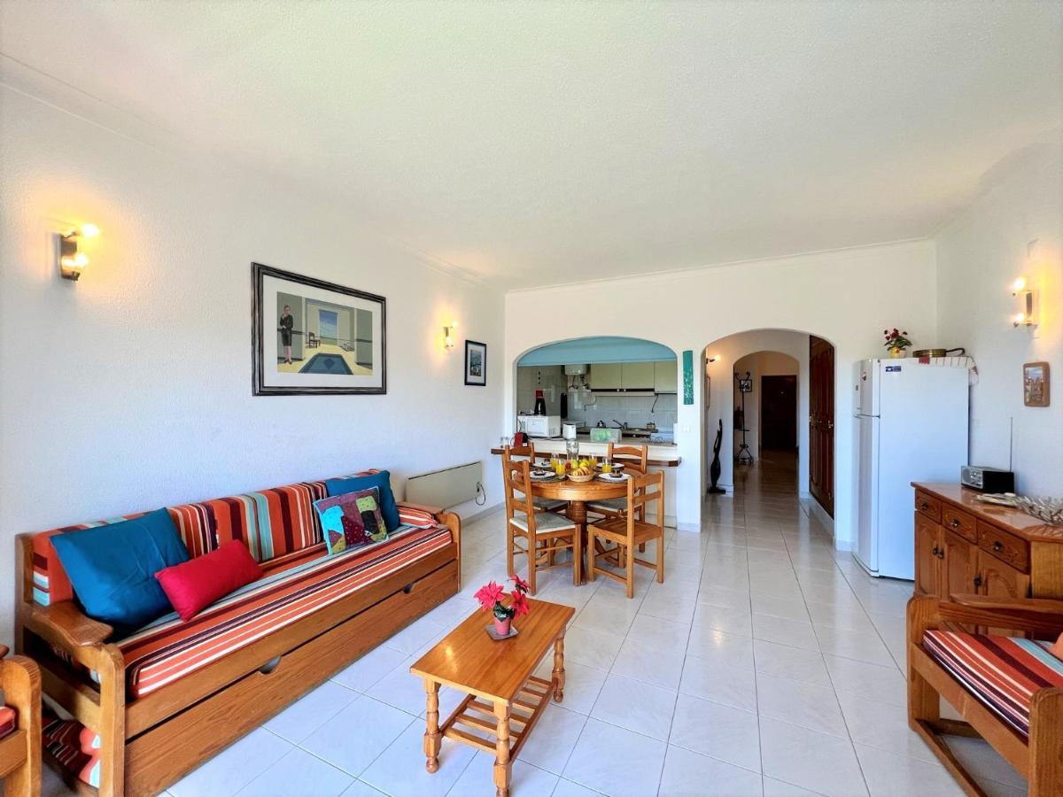Apartment Classic With Pool By Homing Albufeira